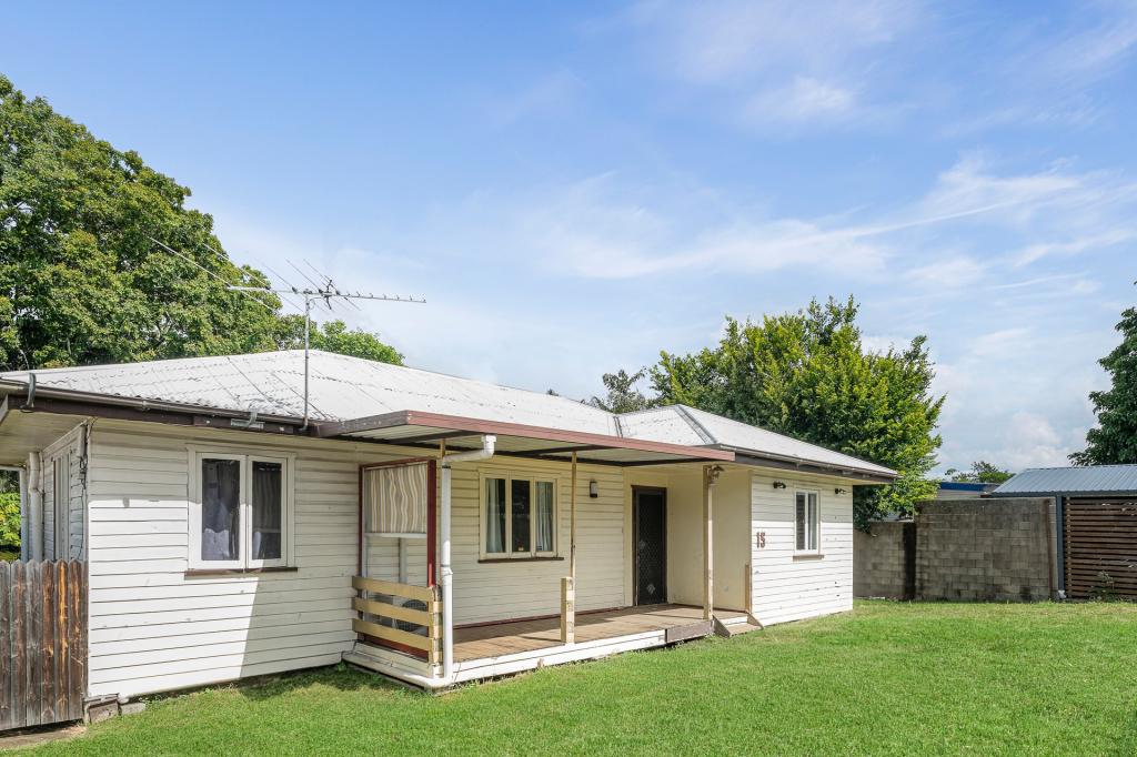15 Lusitania St, Newtown, QLD 4305