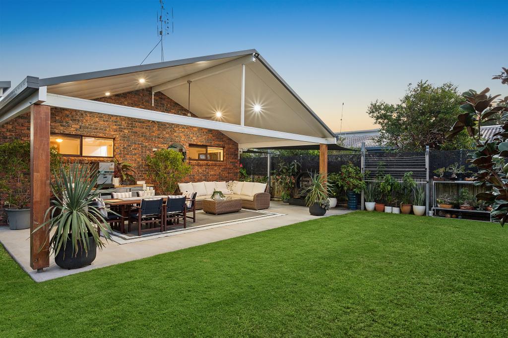 24 CASSIA AVE, COOLUM BEACH, QLD 4573