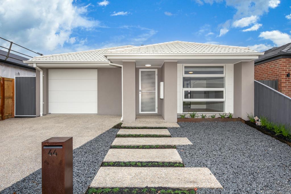 44 Crossmount Dr, New Gisborne, VIC 3438