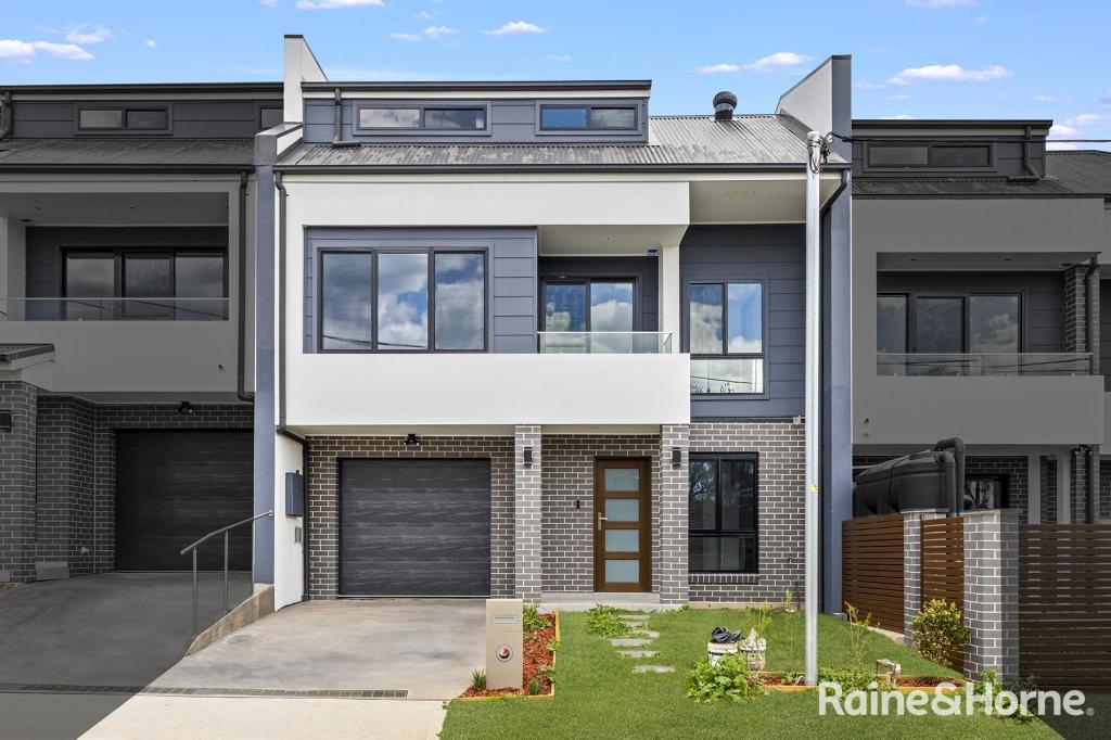 2b Seddon Pl, Campbelltown, NSW 2560