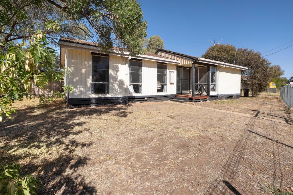 1a Freeman Ct, Swan Hill, VIC 3585