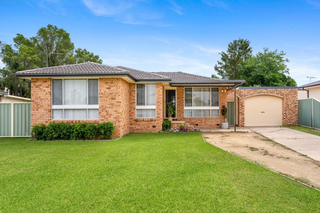 3 PIONEER GR, WERRINGTON DOWNS, NSW 2747