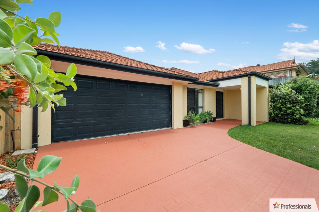 8 Quandong Cres, Arana Hills, QLD 4054