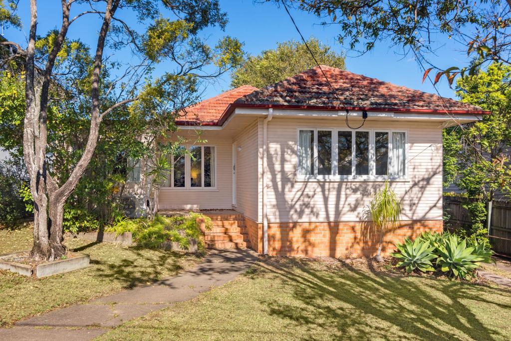 48 Power St, Wavell Heights, QLD 4012