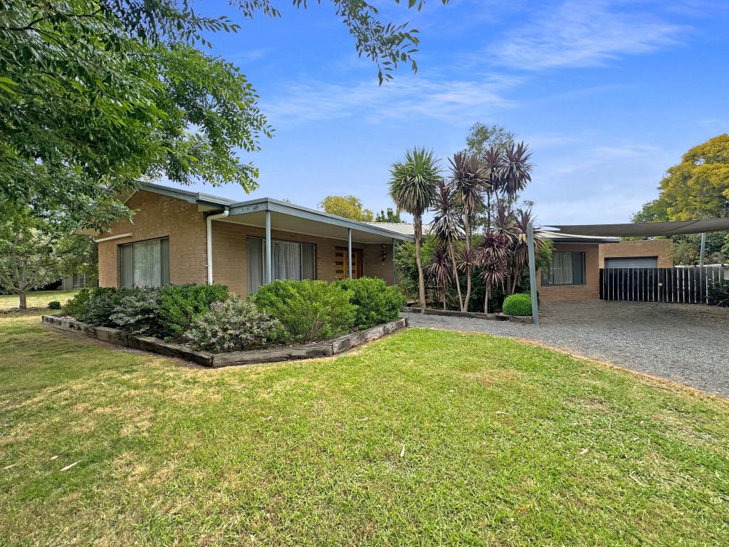 28 Parkview Pde, Benalla, VIC 3672