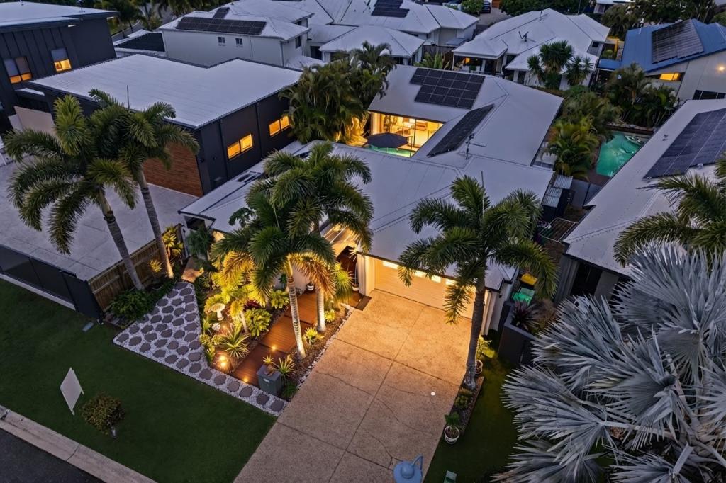 3 Oyster Ct, Twin Waters, QLD 4564