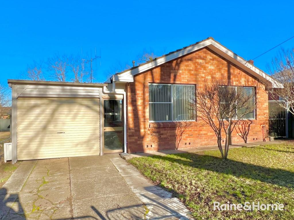 240 Rankin St, Bathurst, NSW 2795