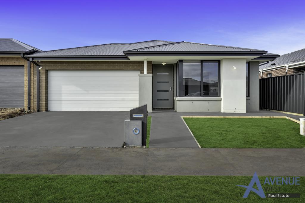 78 CASTLECRAG WAY, STRATHTULLOH, VIC 3338
