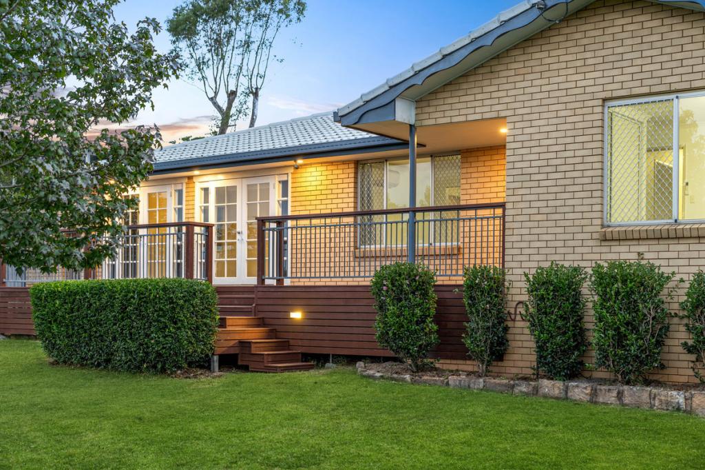 33 Martini St, Mount Lofty, QLD 4350