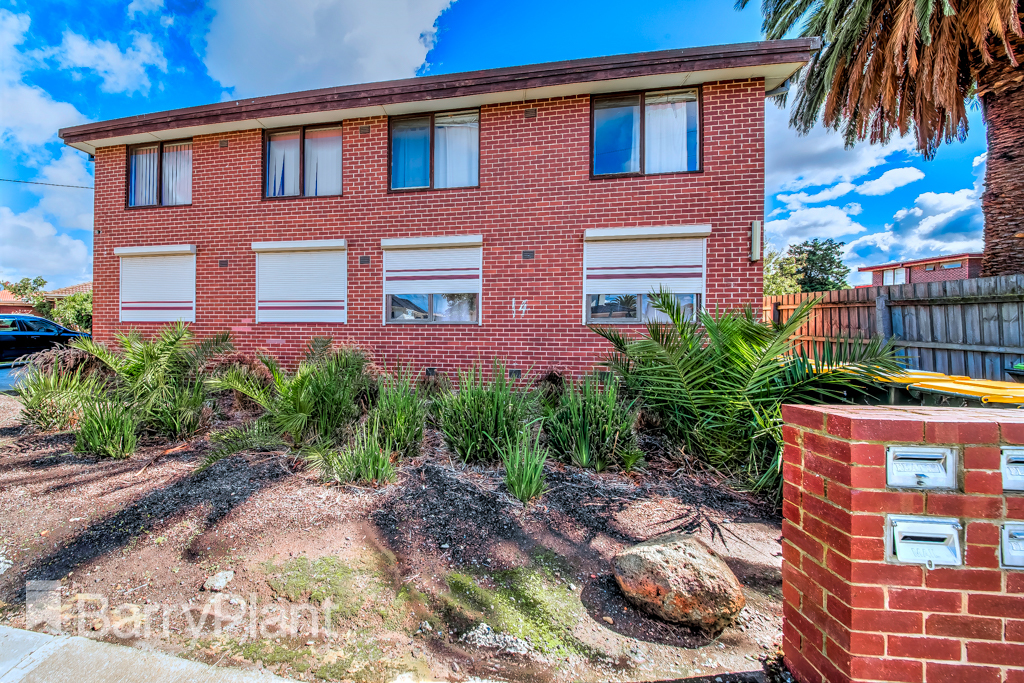 1/14 PERCY ST, ST ALBANS, VIC 3021