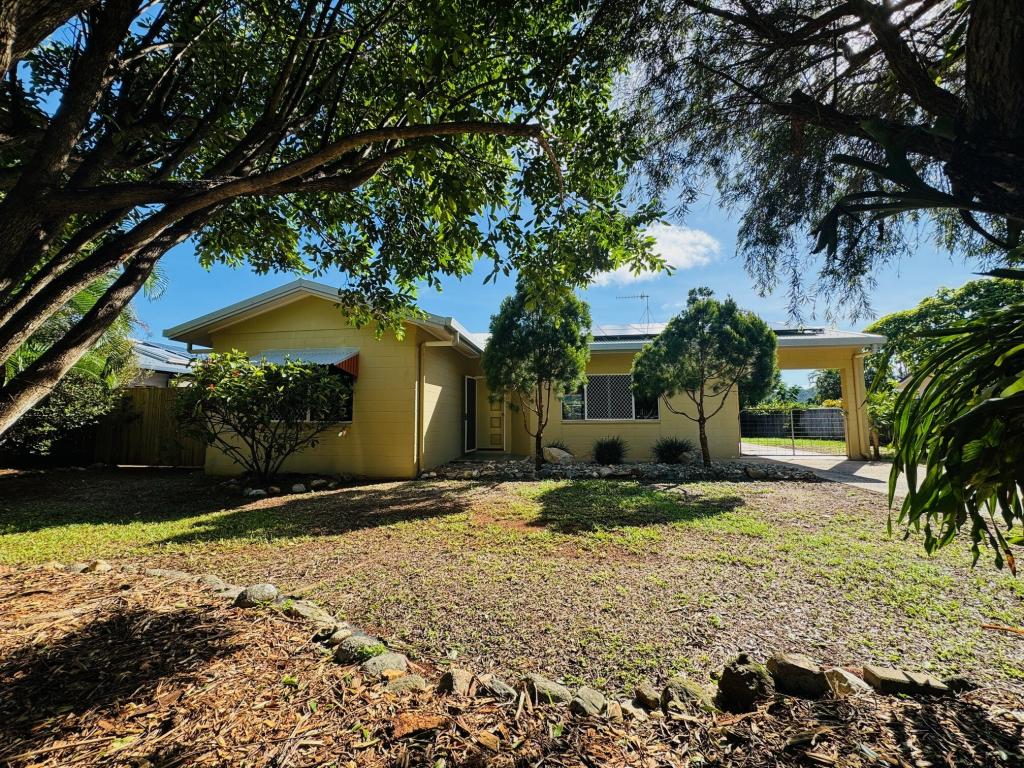 8 Yamala Cl, Mission Beach, QLD 4852