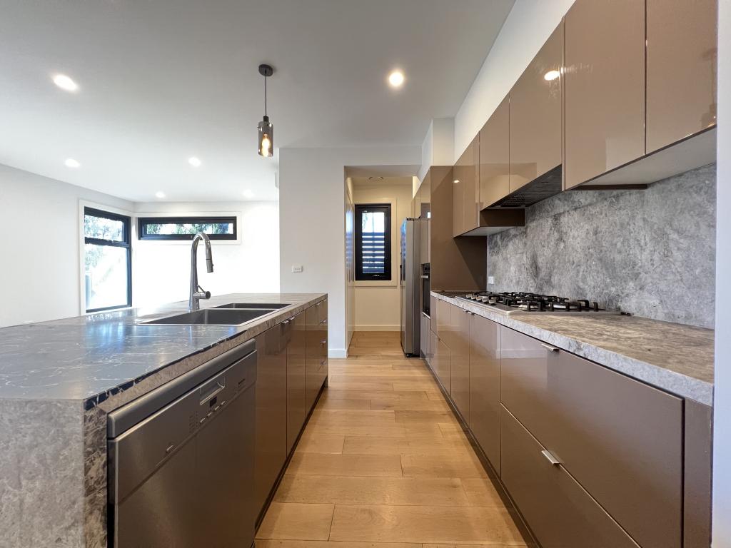 4/760 Elgar Rd, Doncaster, VIC 3108