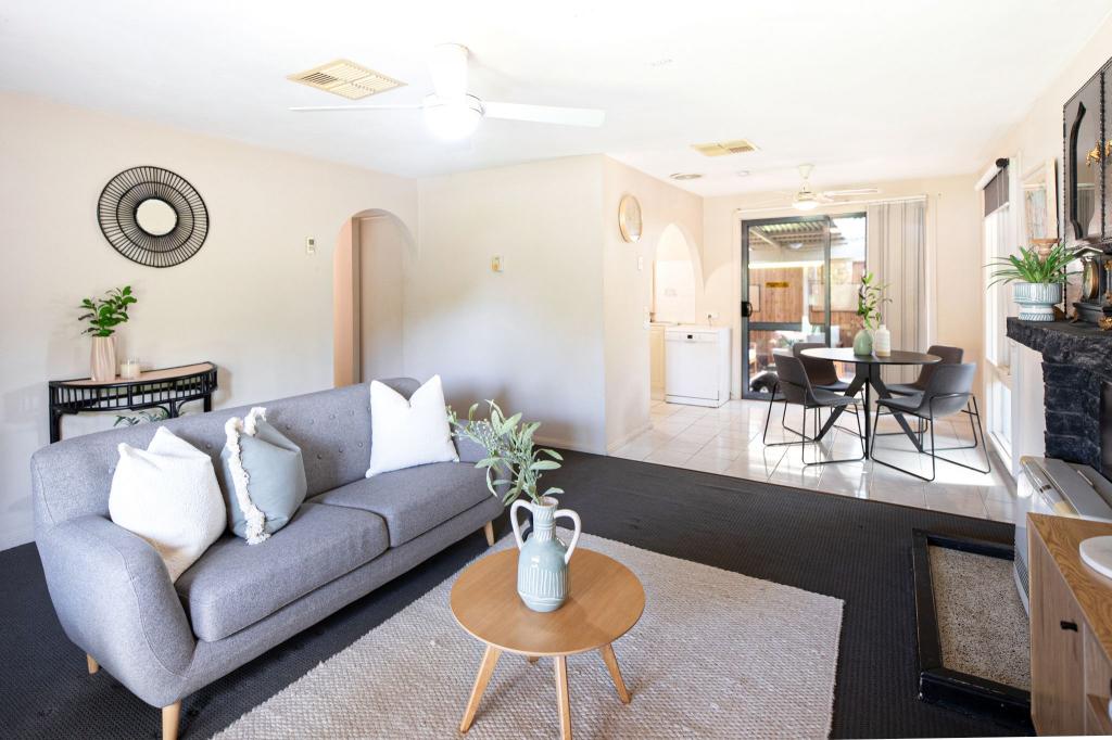 303 Sunshine Ct, Lavington, NSW 2641