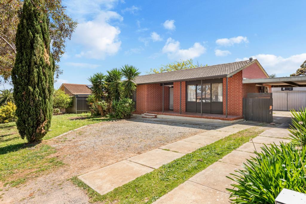 17 Allinga Rd, Morphett Vale, SA 5162