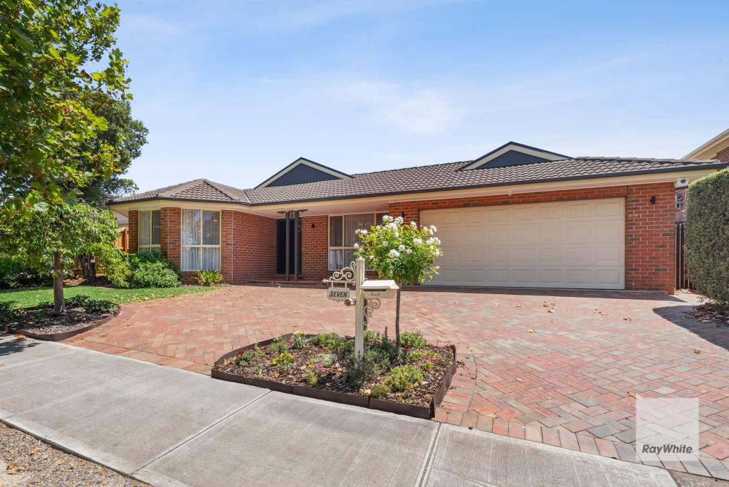 7 Salvana Ct, Taylors Lakes, VIC 3038