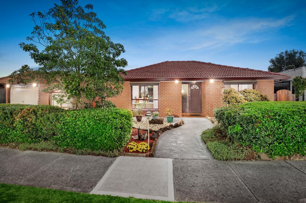 48 Thompson Cct, Mill Park, VIC 3082