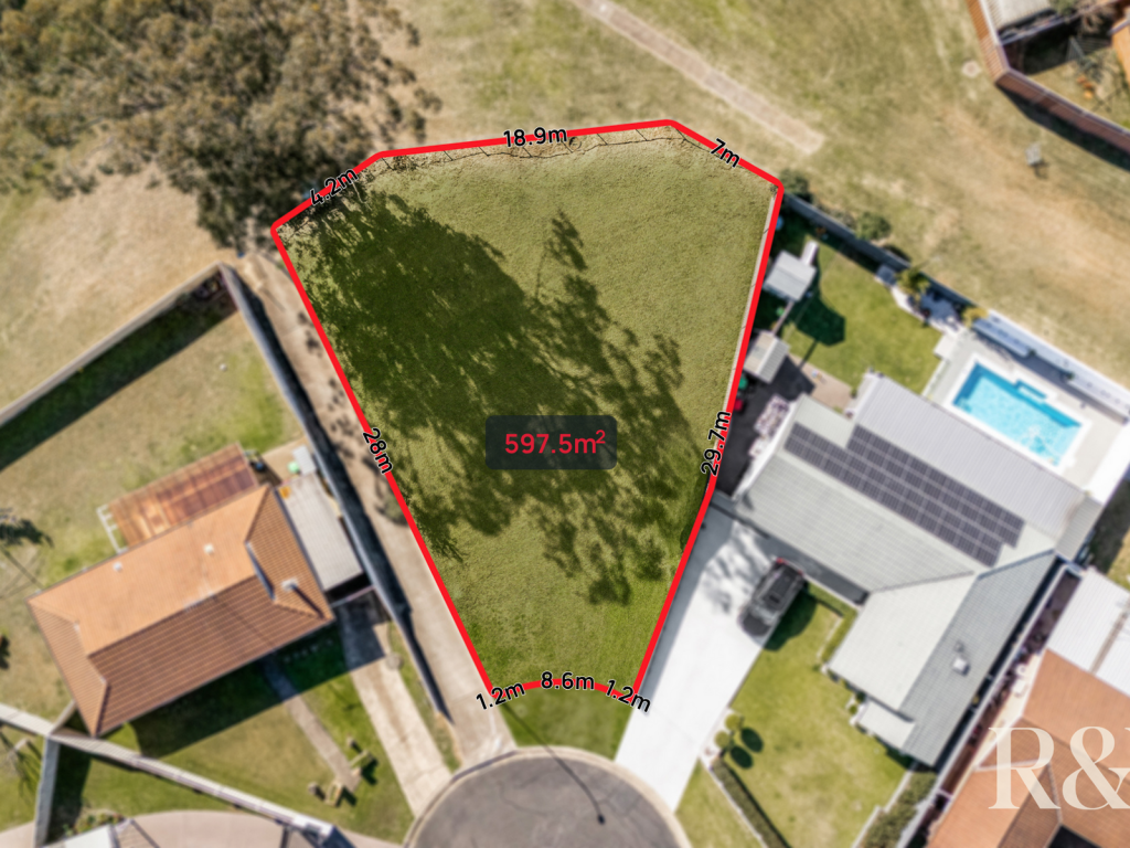 26 TRENT PL, HASSALL GROVE, NSW 2761