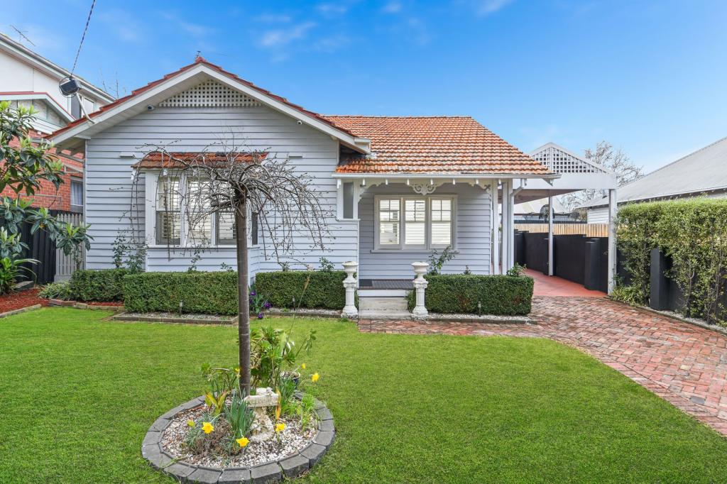 8 WILLIAM ST, BOX HILL, VIC 3128