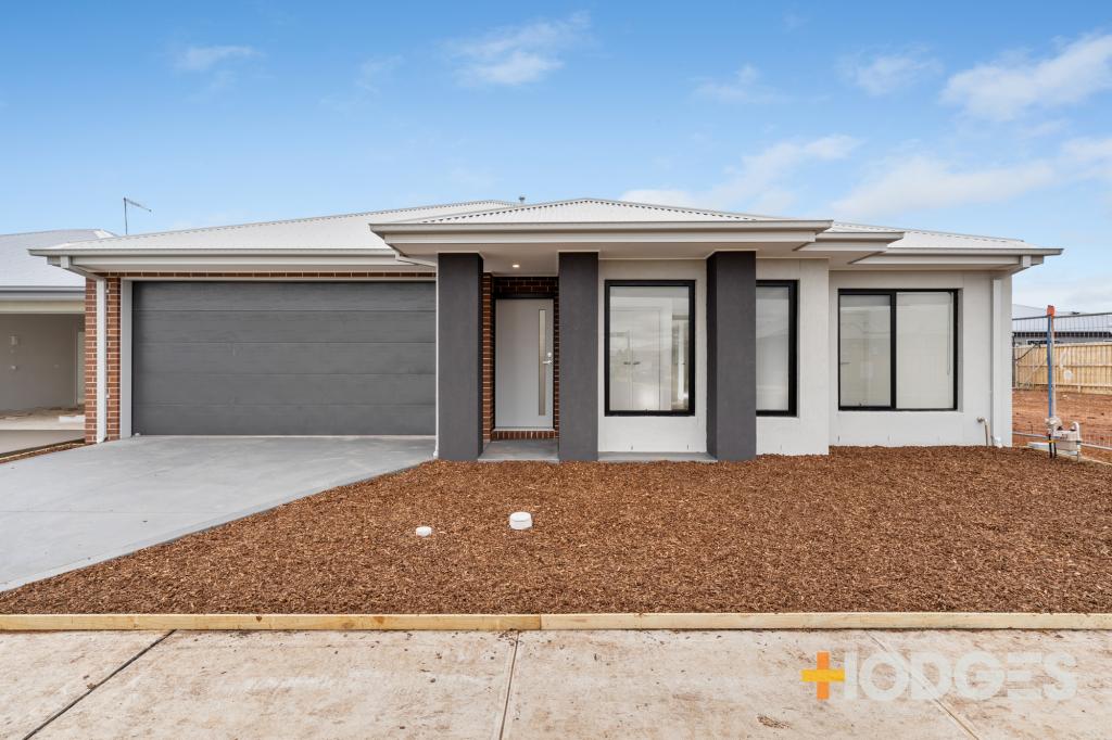 15 ALDRICH ST, THORNHILL PARK, VIC 3335