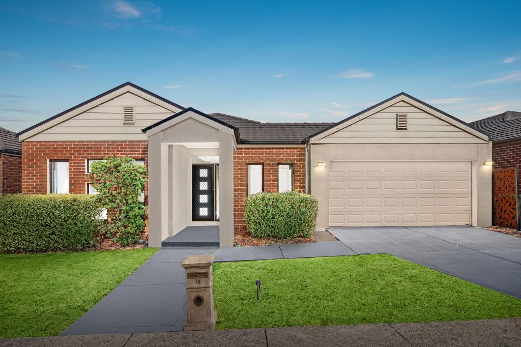 11 Grampians Dr, South Morang, VIC 3752