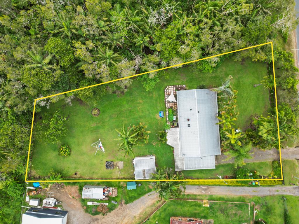 133 Clarkes Rd, Beerwah, QLD 4519