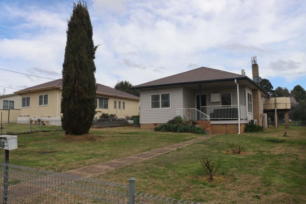 13 CAMDEN ST, BINALONG, NSW 2584