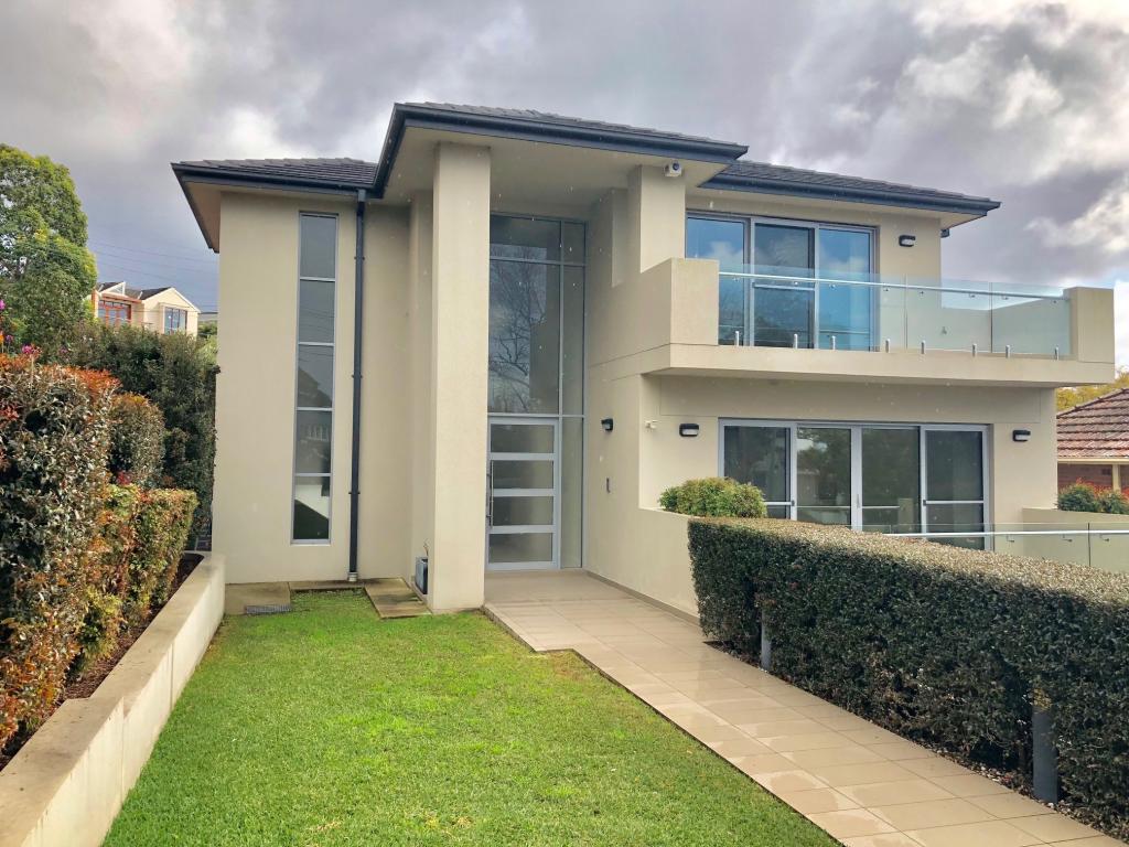 413 Sailors Bay Rd, Northbridge, NSW 2063