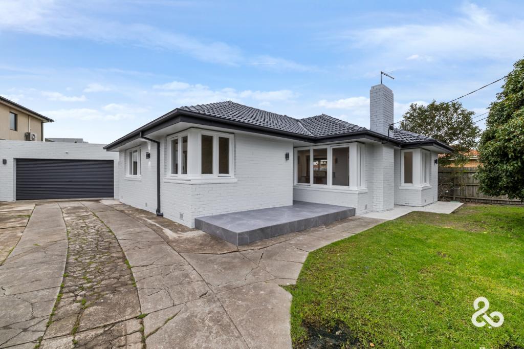 4 Tunaley Pde, Reservoir, VIC 3073
