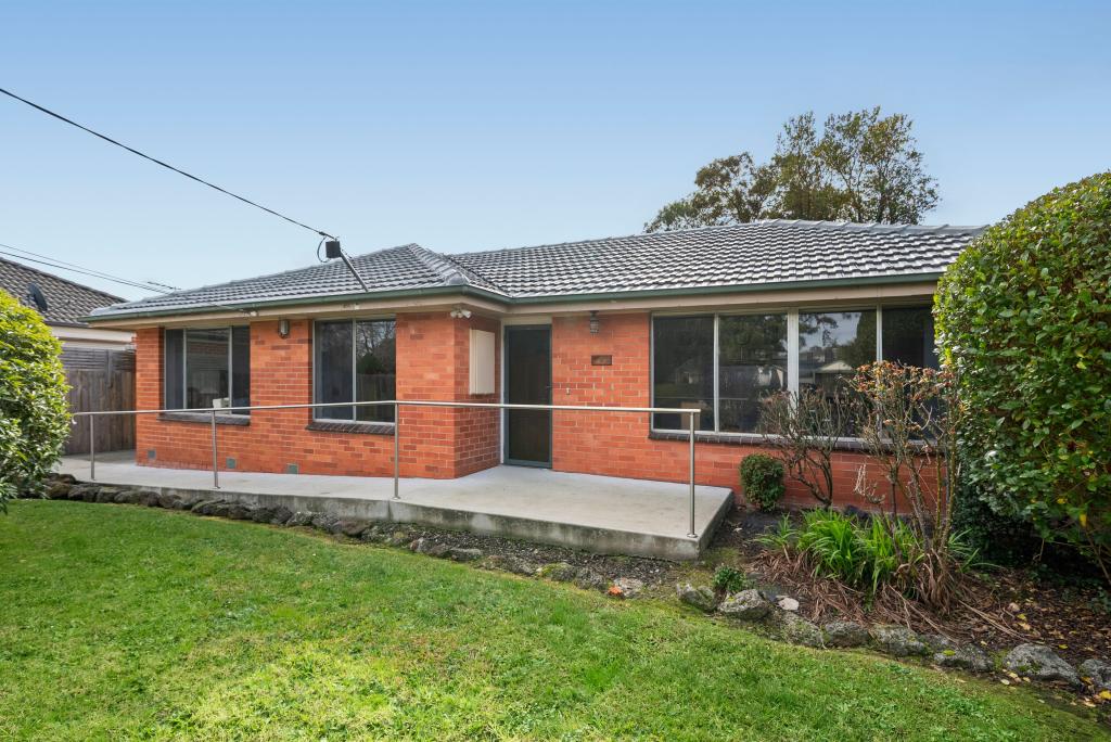 5 Anglo Ct, Mooroolbark, VIC 3138