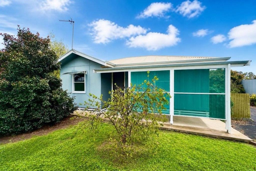 10 Fourth St, Bordertown, SA 5268