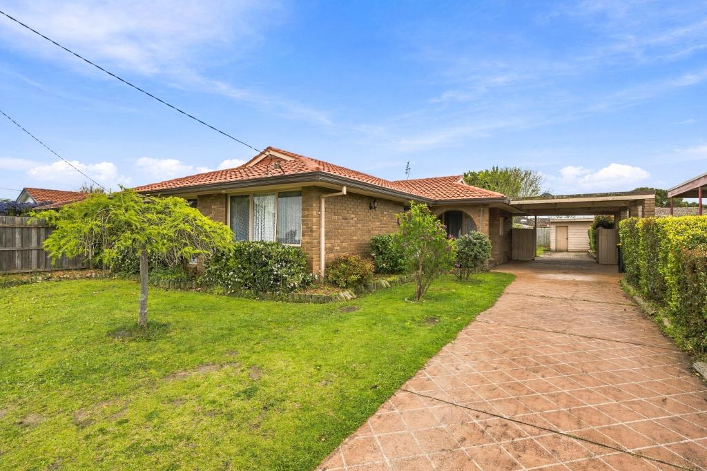 7 STAVELY ST, SALE, VIC 3850