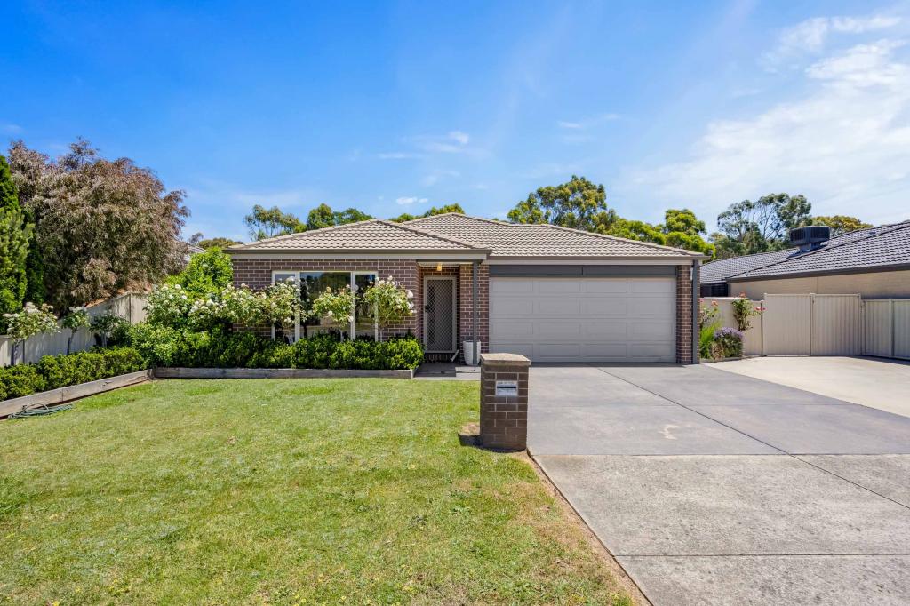 31 Normlyttle Pde, Miners Rest, VIC 3352