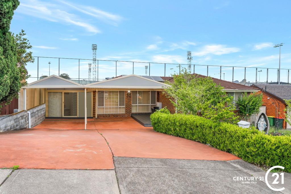 3 Holbrook St, Bossley Park, NSW 2176