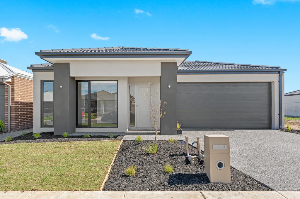 24 Khan Bvd, Clyde North, VIC 3978