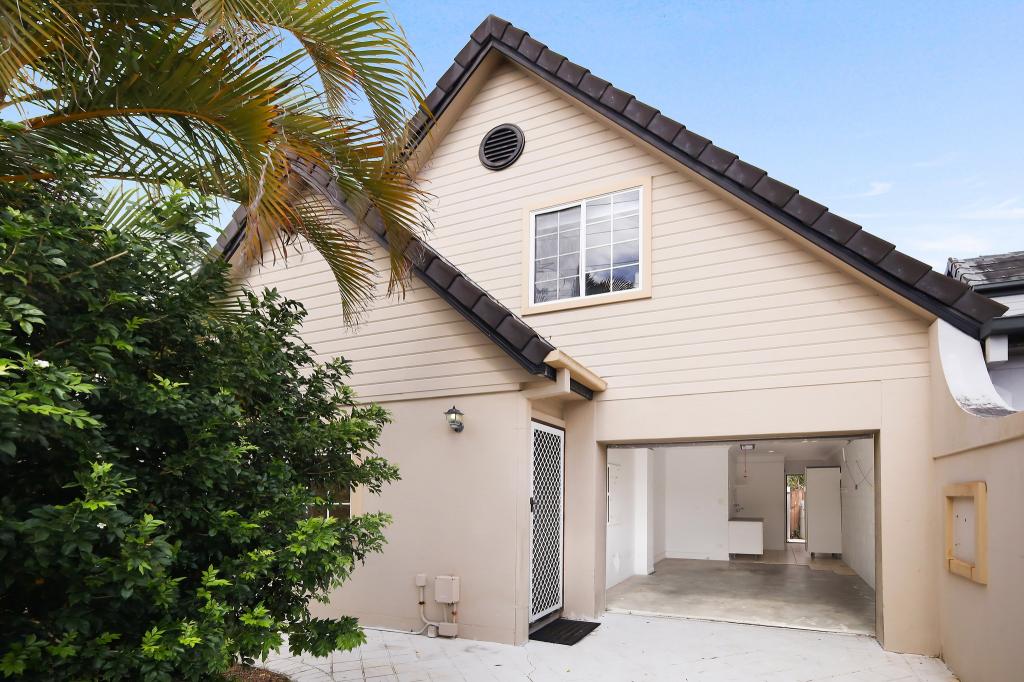 1/64 Nobby Pde, Miami, QLD 4220