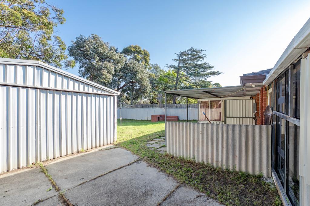 33 Kootingal Rd, Armadale, WA 6112