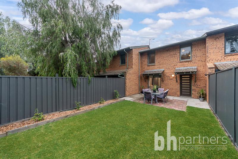 24 ORMISTON CT, TAPEROO, SA 5017
