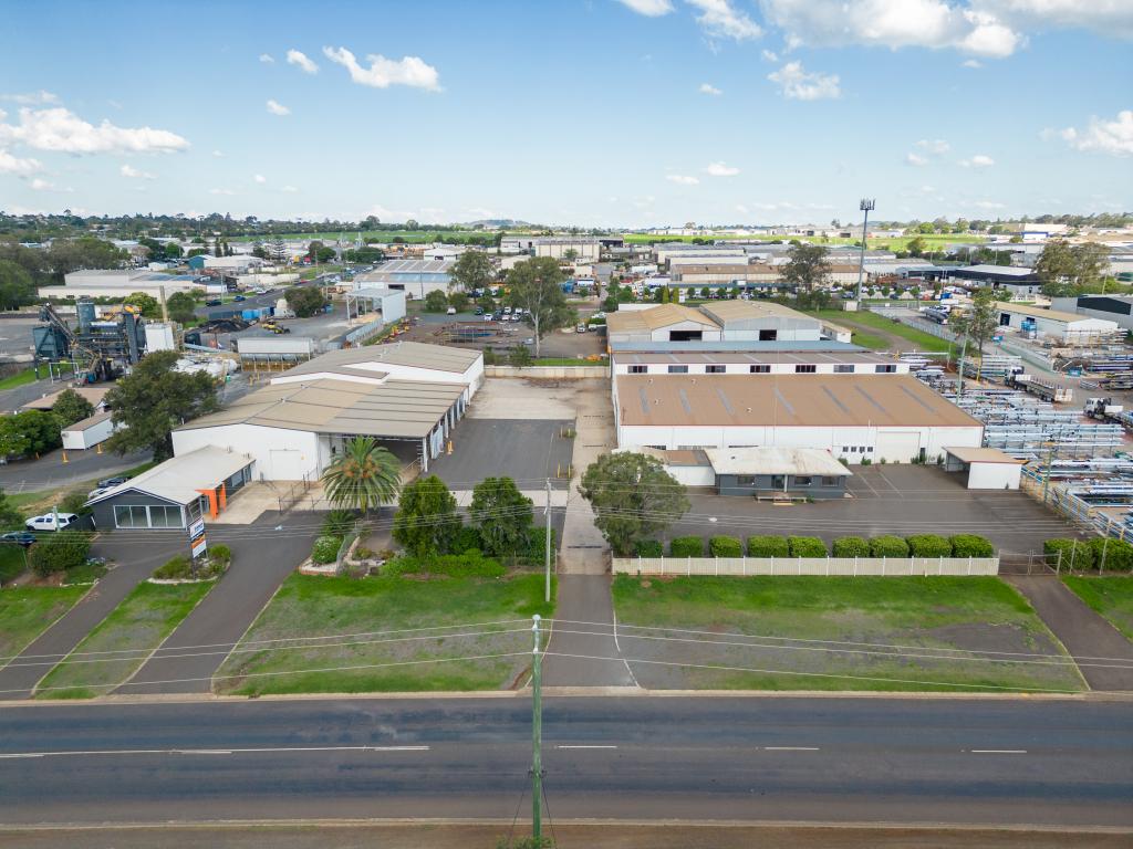 446-454 Boundary St, Wilsonton, QLD 4350