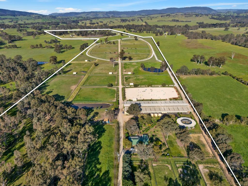 140 Hall Lane, Whiteheads Creek, VIC 3660