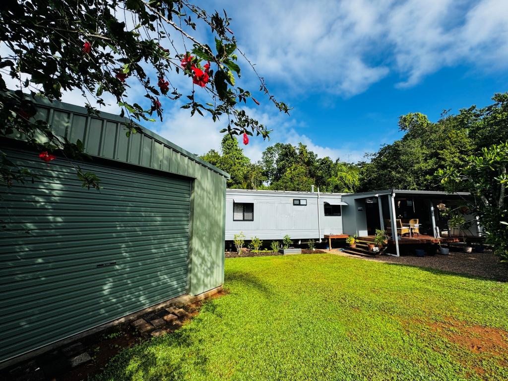 6 Hutchison Cl, Mission Beach, QLD 4852