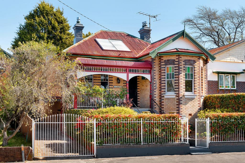 220 BATHURST RD, KATOOMBA, NSW 2780