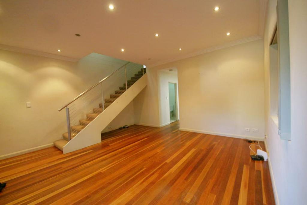 18 DUNKELD AVE, HURLSTONE PARK, NSW 2193