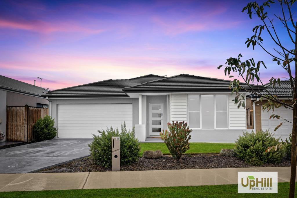 10 Cabo Cct, Clyde North, VIC 3978