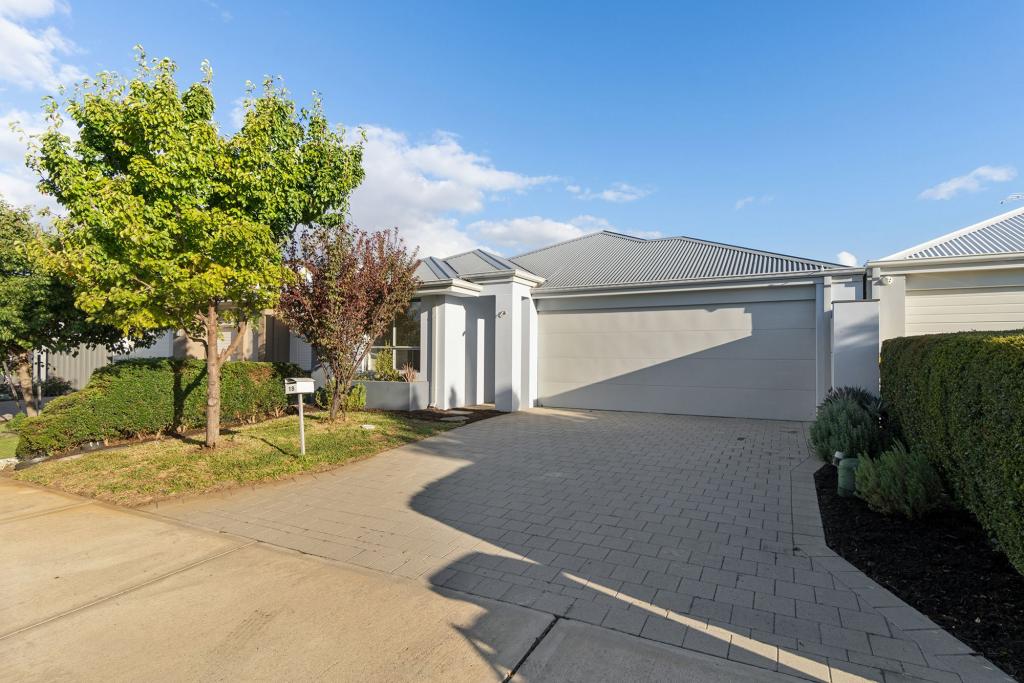 18 Rhodeswood Dr, Aveley, WA 6069