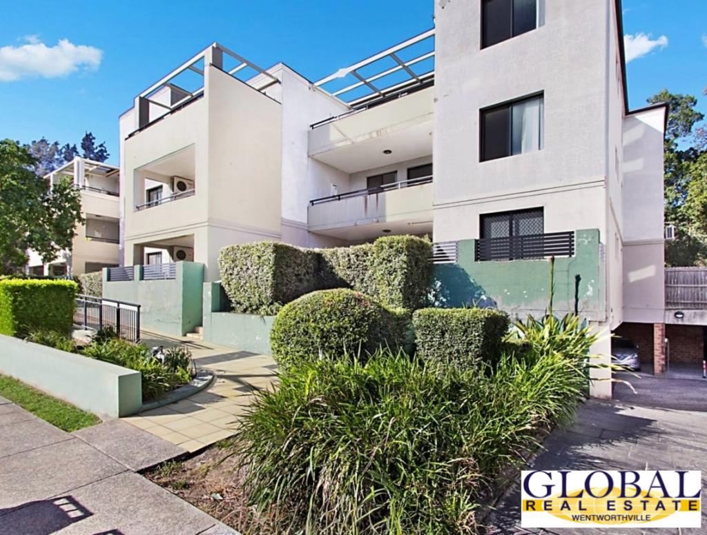 32 Lydbrook St, Westmead, NSW 2145