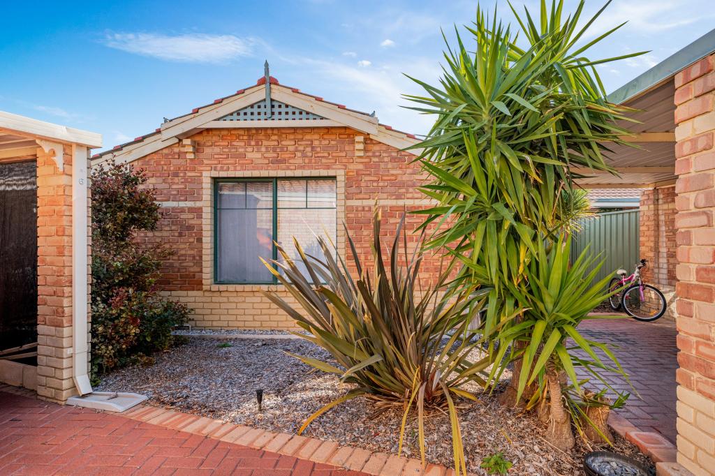 7/10 Dowling St, Rockingham, WA 6168