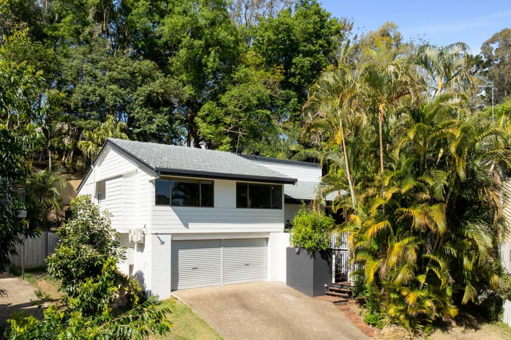 29 FAIRWEATHER ST, KENMORE, QLD 4069