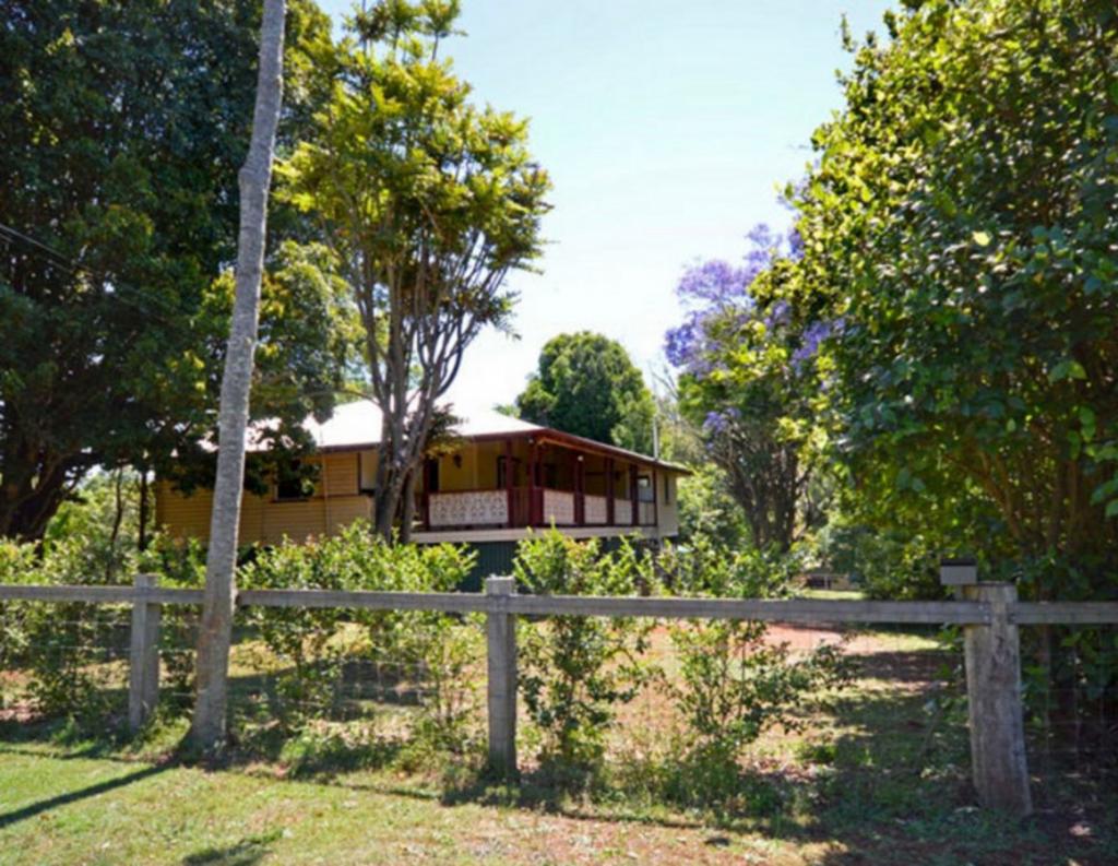 411a Long Rd, Tamborine Mountain, QLD 4272