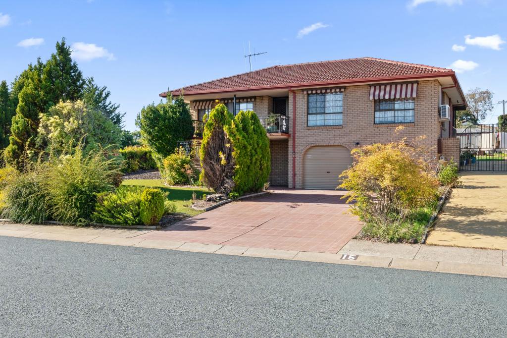 15 Eddy Cres, Florey, ACT 2615
