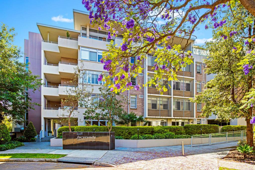 110/1-3 Sturt Pl, St Ives, NSW 2075